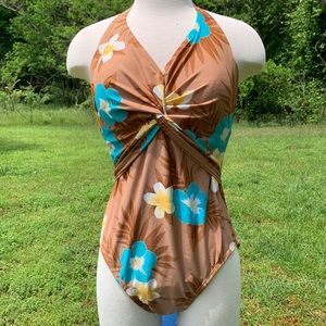 Vintage BEACH BAY Size 16 Tropical Floral One Piece Swimsuit Bikini Twist Detail
